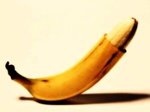 die Banane symbolisiert einen vergrößerten Penis